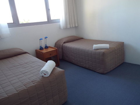 Northwind Beachfront Apartments - Accommodation Cairns 17