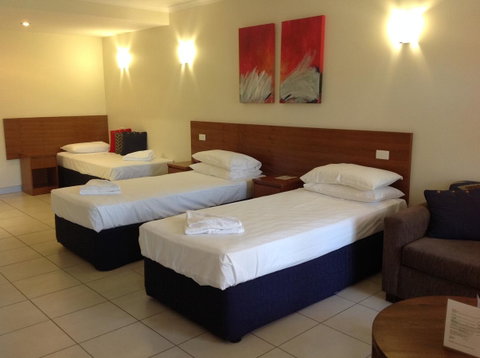 Cairns Queenslander Hotel & Apartments - Accommodation Cairns 28