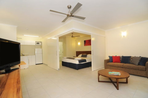Cairns Queenslander Hotel & Apartments - Accommodation Cairns 16
