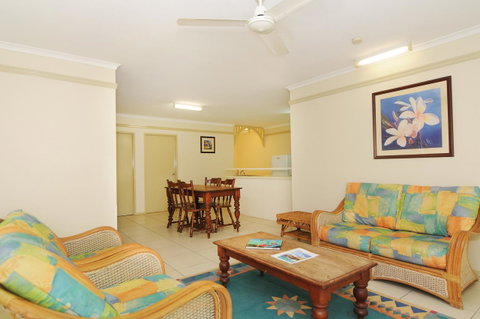 Cairns Queenslander Hotel & Apartments - Accommodation Cairns 14