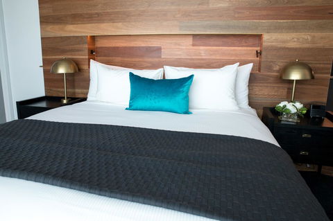 Eatons Hill Hotel - Accommodation Cairns 33