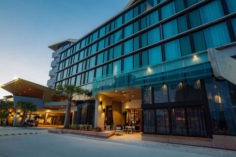 Eatons Hill Hotel - Accommodation Cairns 2