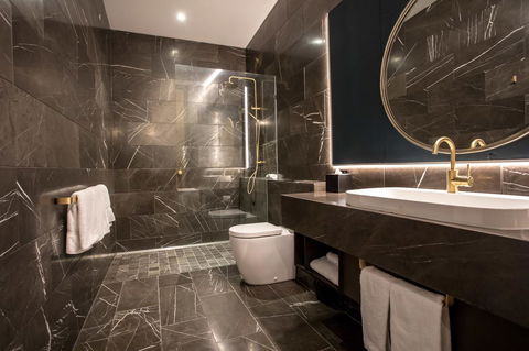 Eatons Hill Hotel - Accommodation Cairns 29