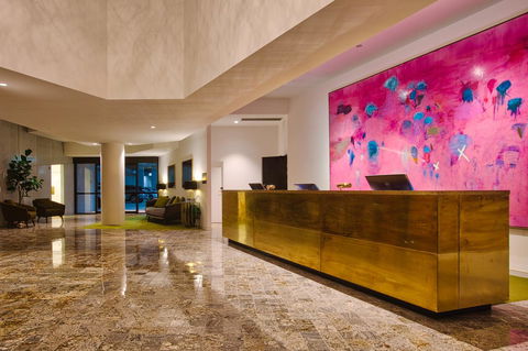 Eatons Hill Hotel - Accommodation Cairns 0