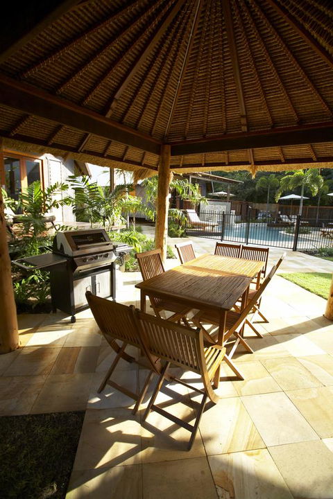 Pure Magnetic Villa 4 - Accommodation Cairns 4