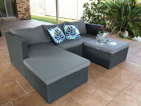 Waterfront Theme Park Getaway - Accommodation Cairns 17