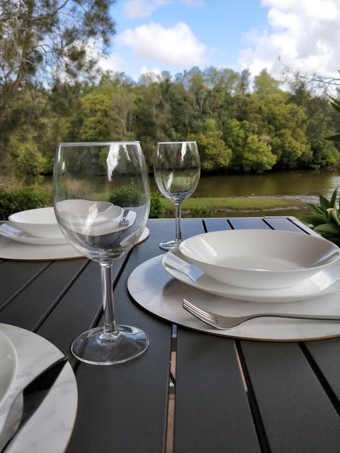 Waterfront Theme Park Getaway - Accommodation Cairns 18