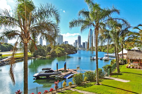 Capricorn One Beachside Holiday Apartments - Official - Accommodation Cairns 15