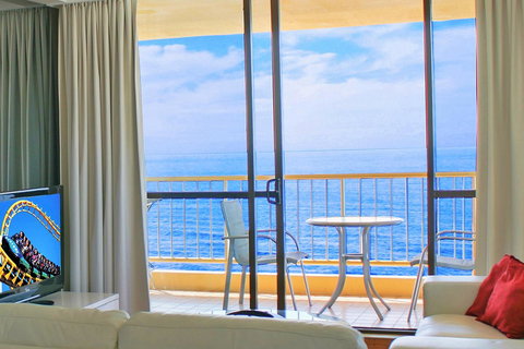 Capricorn One Beachside Holiday Apartments - Official - Accommodation Cairns 17