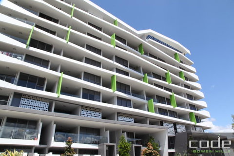 Code Apartments - Accommodation Cairns 10