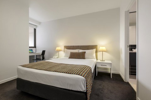 Code Apartments - Accommodation Cairns 9