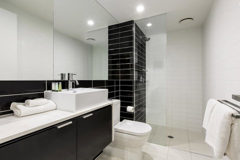 Code Apartments - Accommodation Cairns 32