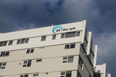 84 The Spit Holiday Apartments - Accommodation Cairns 29