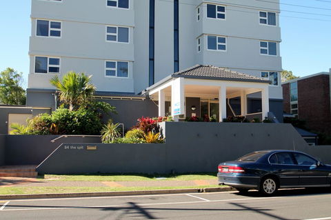 84 The Spit Holiday Apartments - Accommodation Cairns 26