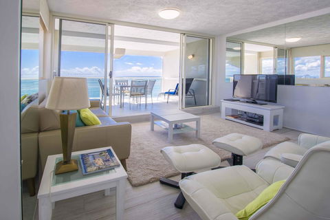 84 The Spit Holiday Apartments - Accommodation Cairns 21