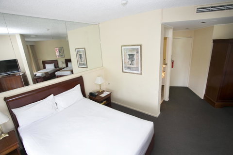Madison Tower Mill Hotel - Accommodation Cairns 9