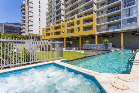 Oxygen Apartments - Accommodation Cairns 8