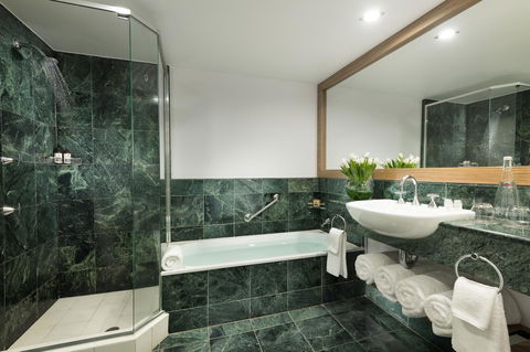 Sofitel Gold Coast Broadbeach - Accommodation Cairns 2