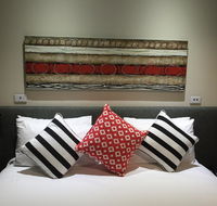 Calamvale Hotel Suites and Conference Centre - Accommodation Cairns