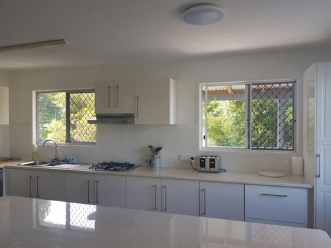 Highland House - Accommodation Cairns 17
