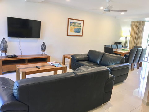 CHA Private Apts Diamond Beach - Accommodation Cairns 12