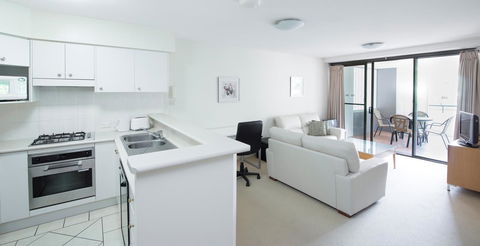 The Oasis Apartments - Accommodation Cairns 5