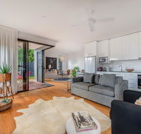 Sam's Buderim Mountain Guest House - Accommodation Cairns