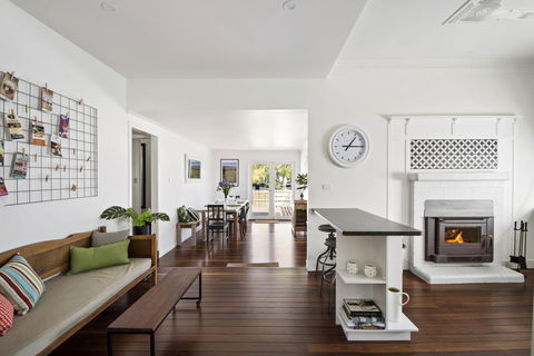 The Lighthouse - Accommodation Cairns 7