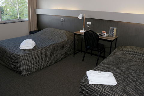 Brighton Hotel - Accommodation Cairns 4