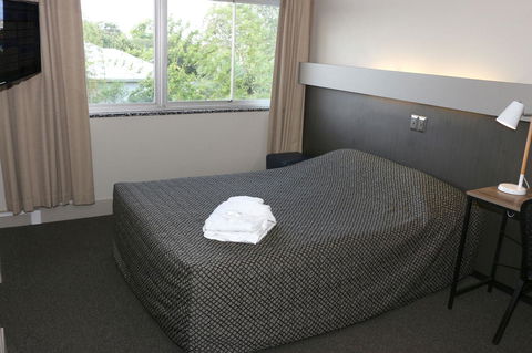 Brighton Hotel - Accommodation Cairns 1
