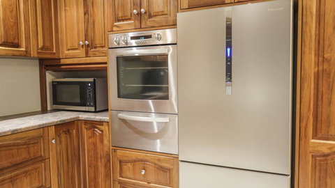 Watervale Hotel Guesthouse - Accommodation Cairns 2