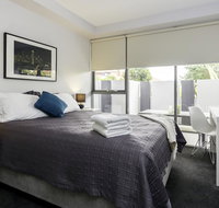 Well-Appointed 3 Bedroom 2 Bath Parking  Pool - Accommodation Cairns