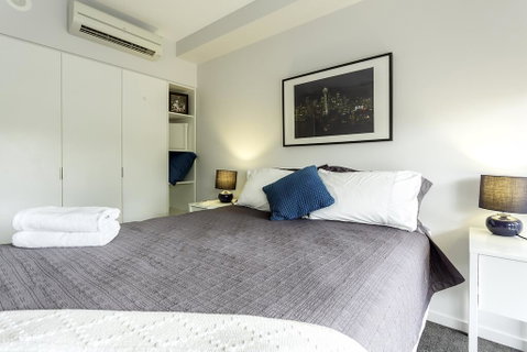 Well-Appointed 3 Bedroom, 2 Bath, Parking & Pool - Accommodation Cairns 1
