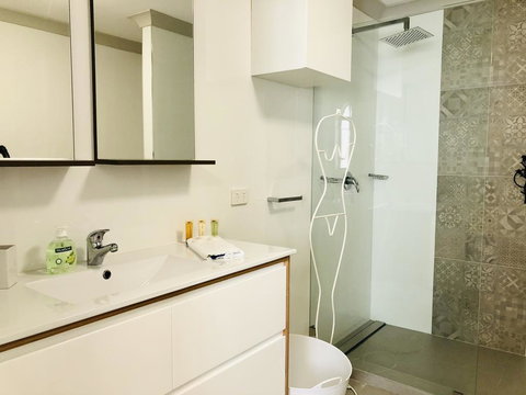 West Beach Lagoon 212 - Great Views - Accommodation Cairns 2