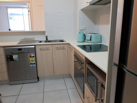 Whalecove Apartments - Accommodation Cairns 2