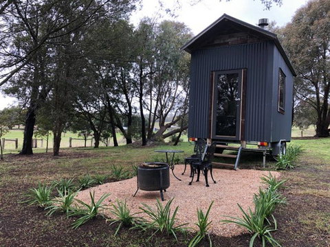 Willandra Tiny House - Accommodation Cairns 0
