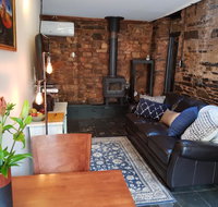 William Hunt's Retreat - Redwood Studio - Accommodation Cairns