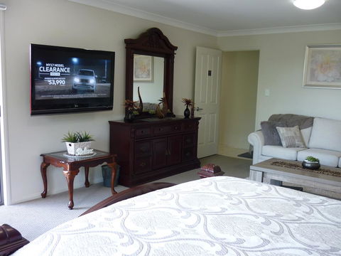 Willowbank Drive Bed & Breakfast - Accommodation Cairns 1