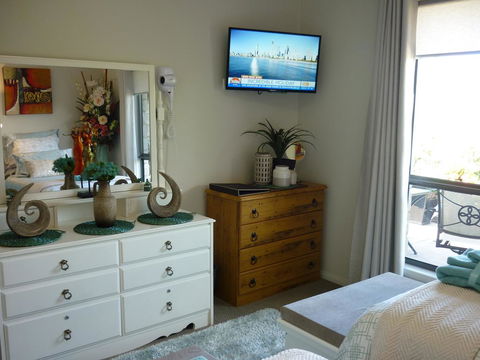 Willowbank Drive Bed & Breakfast - Accommodation Cairns 2