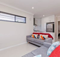 Woodlands - Home with a View - Accommodation Cairns