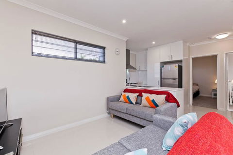 Woodlands - Home With A View - Accommodation Cairns 0