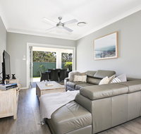 Wowly Waters - Pet Friendly - 1 Min Walk to Beach - Accommodation Cairns