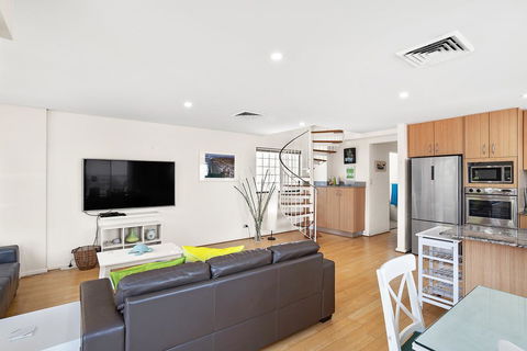 Yacaaba Terrace, Unit 9, 3 Yacaaba Street - Accommodation Cairns 3