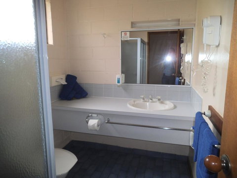 Yarragon Motel - Accommodation Cairns 0