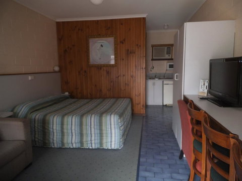 Yarragon Motel - Accommodation Cairns 3
