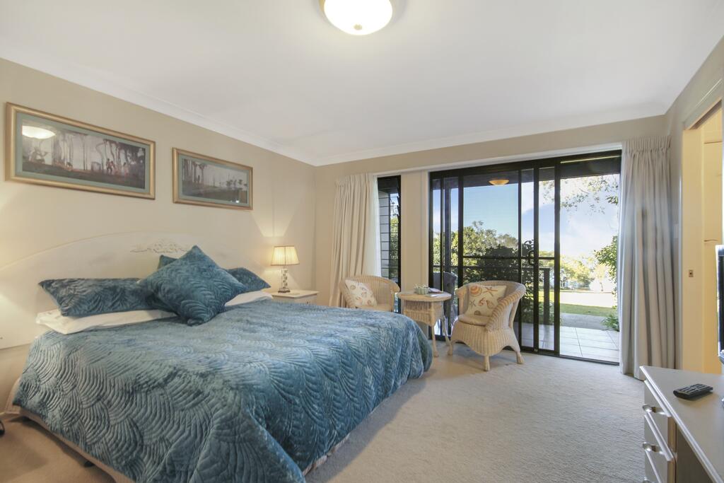 Macleay Island QLD Accommodation Cairns