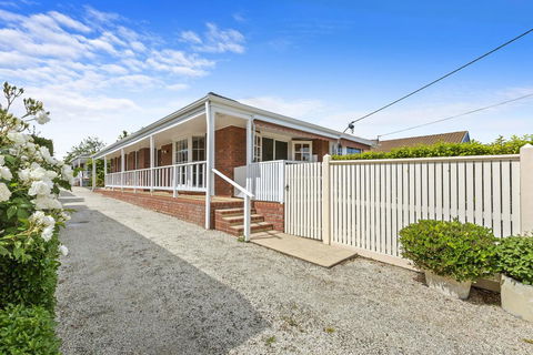 YIN-YANG - MOUNT ELIZA - Accommodation Cairns 3