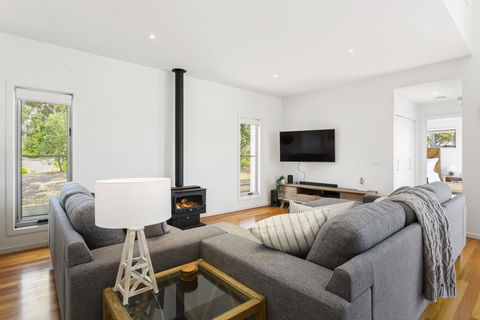 YOU, ME AND THE SEA - BLAIRGOWRIE - Accommodation Cairns 1