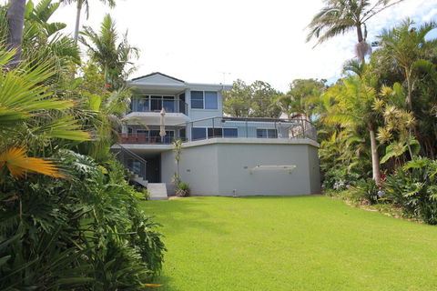 Zaffiro Beach House - Accommodation Cairns 0