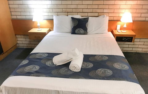 ZED MOTELS Tropical Gateway - Accommodation Cairns 2